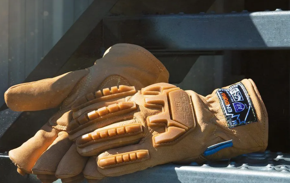 378KMT4P Superior Glove® Endura® 4Pro™ Oilbloc™ Winter Impact Driver Gloves